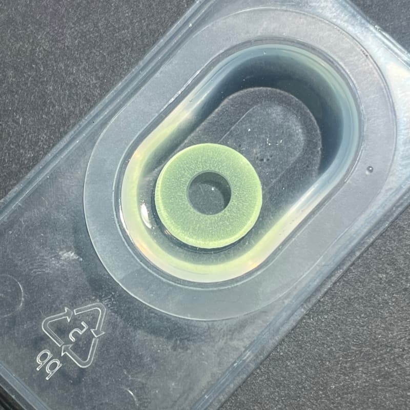 Comicpie&UV Glow Colored Contact Lenses Cosplay&Halloween F3 Yellow - ComicPie